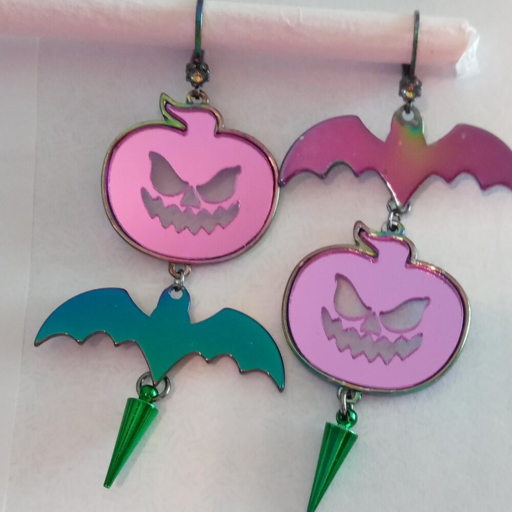 betsey johnson earrings